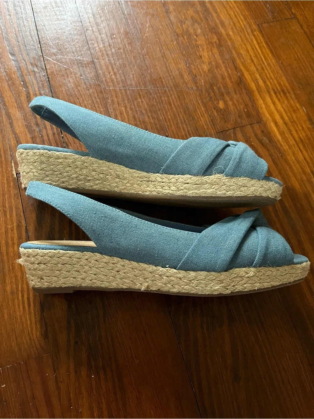 G.H. Bass & Co. Women’s Blue Denim Knotted Slingback Espadrille Wedges - Size 10